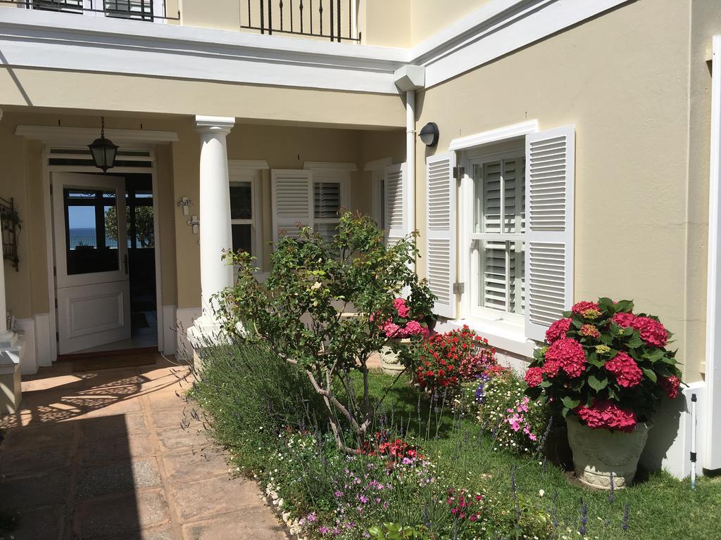 Sandals Beach Villa Херманус Экстерьер фото